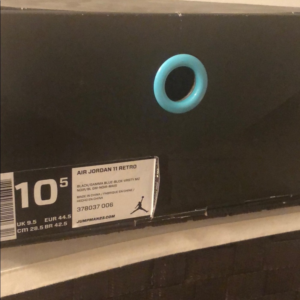 Like New - Air Jordan 11 Retro - Black Gamma Blue